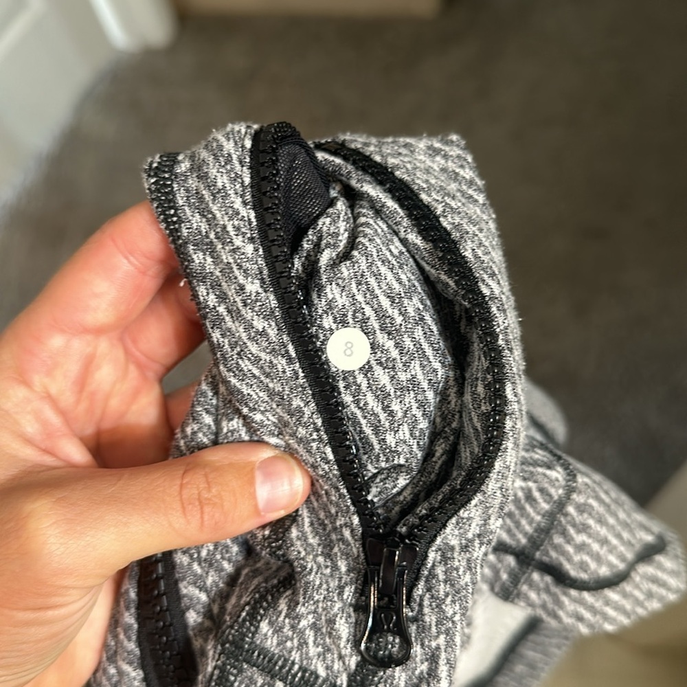 Lululemon Define Jacket - Picture 6 of 6